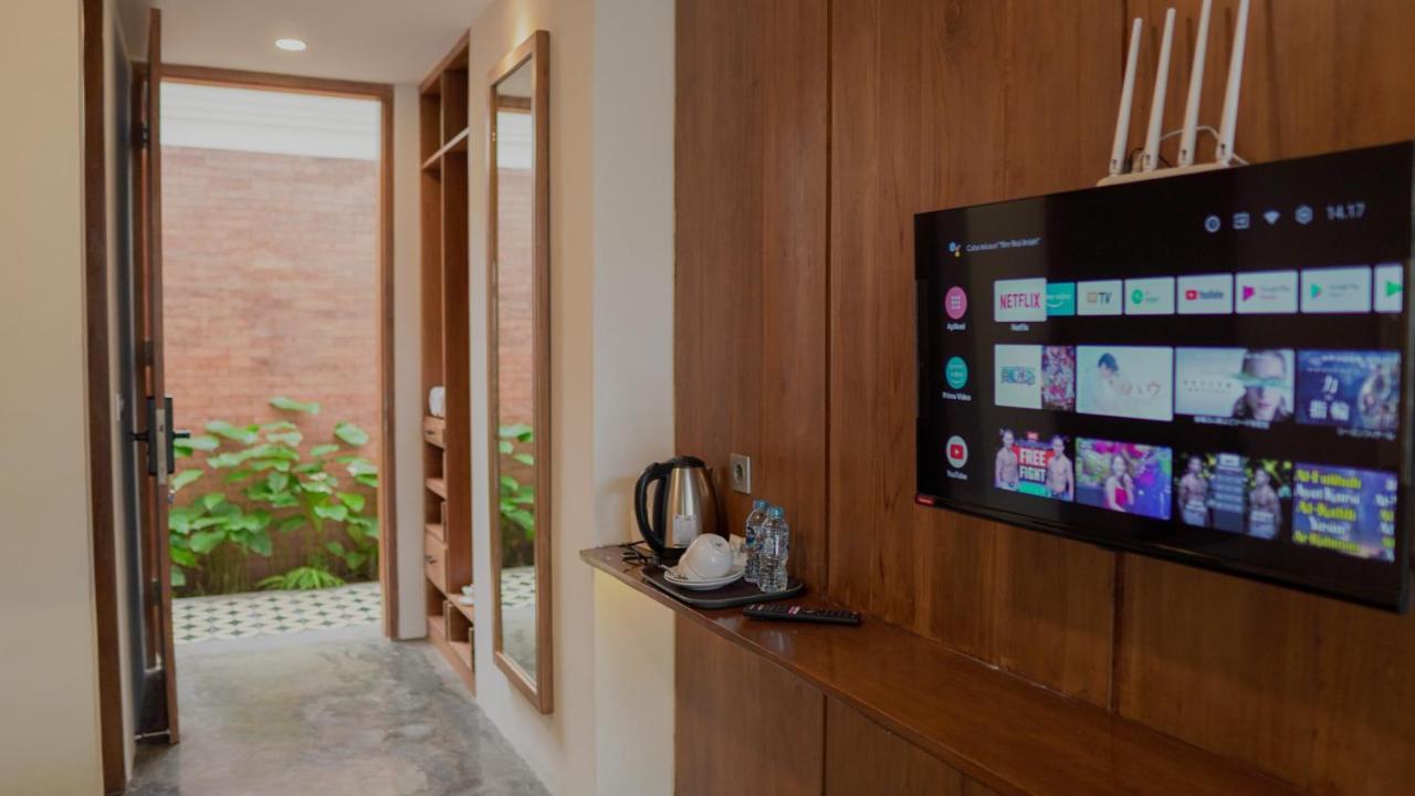 Smedi Coliving Hotel Jogjakarta Buitenkant foto